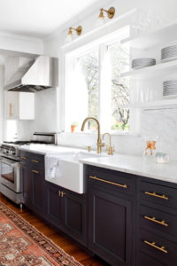 dark kitchen cabinets with gold pulls